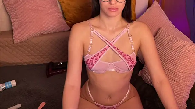Snapshot of amanda_strong chatting on 11, 5, 2026 amanda strong online show from 11, 5, 2026