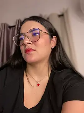 Lia flowers online show from 8, 2, 2025