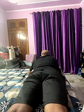 Dick 6inches online show from 2, 10, 2025