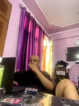 Dick 6inches online show from 16, 10, 2025