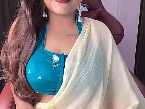 Snapshot of shanayaaa_1 chatting on 28, 6, 2026 shanayaaa 1 online show from 28, 6, 2026
