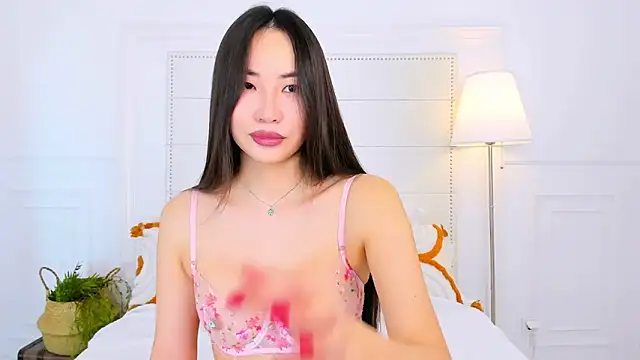 Snapshot of NaomiYuu chatting on 6, 2, 2026 NaomiYuu online show from 6, 2, 2026