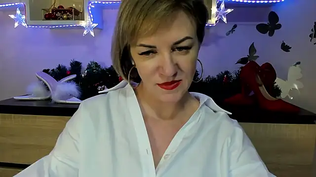 Snapshot of feliziaDesire chatting on 28, 12, 2024 feliziaDesire online show from 28, 12, 2024