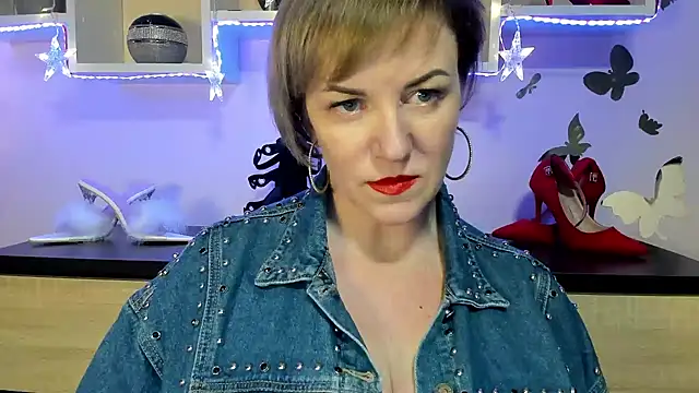 Snapshot of feliziaDesire chatting on 21, 1, 2025 feliziaDesire online show from 21, 1, 2025
