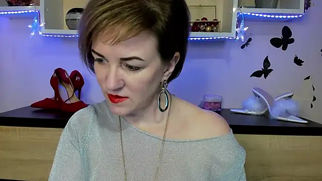 Snapshot of feliziaDesire chatting on 11, 2, 2025 feliziaDesire online show from 11, 2, 2025