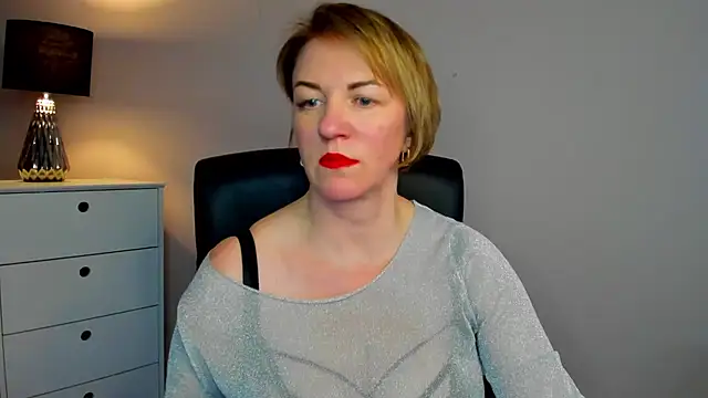 Snapshot of feliziaDesire chatting on 12, 2, 2025 feliziaDesire online show from 12, 2, 2025