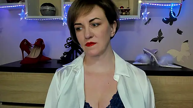 Snapshot of feliziaDesire chatting on 18, 2, 2025 feliziaDesire online show from 18, 2, 2025