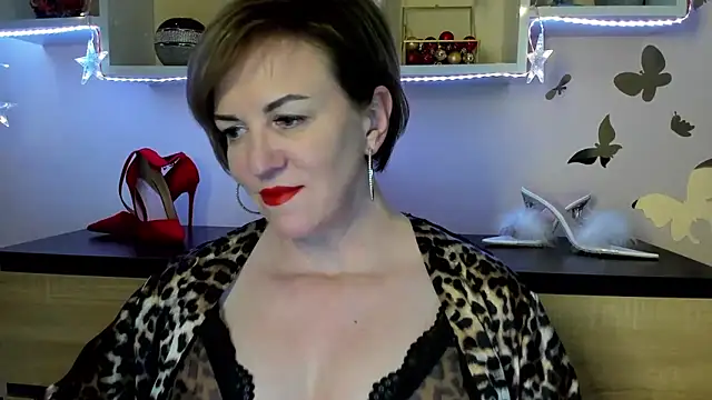 Snapshot of feliziaDesire chatting on 11, 3, 2025 feliziaDesire online show from 11, 3, 2025
