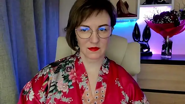 Snapshot of feliziaDesire chatting on 15, 2, 2026 feliziaDesire online show from 15, 2, 2026