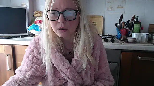 martachatte online show from 10, 2, 2026