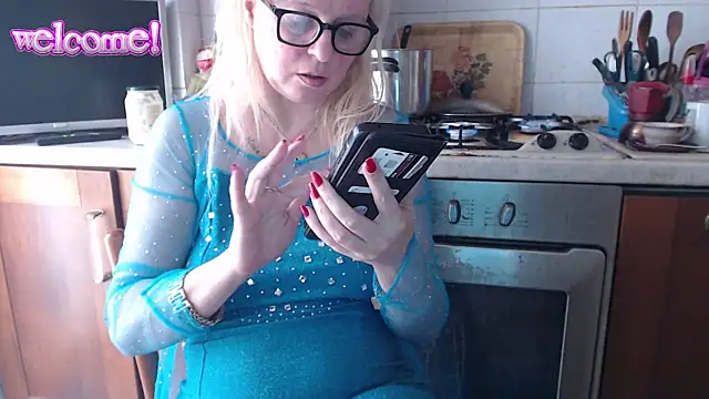 martachatte online show from 11, 4, 2026