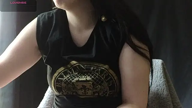 Mia G0ld online show from 16, 4, 2026