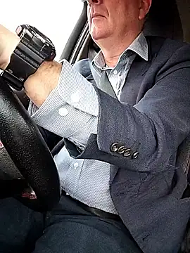 stiffandlubedxh online show from 13, 4, 2026