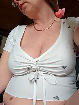 Pitufina love online show from 13, 3, 2025