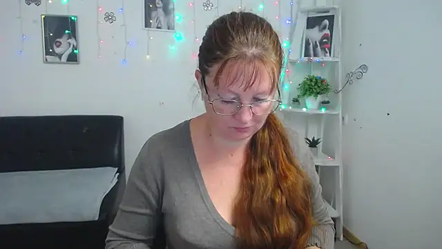 VanessaHotts online show from 20, 9, 2025