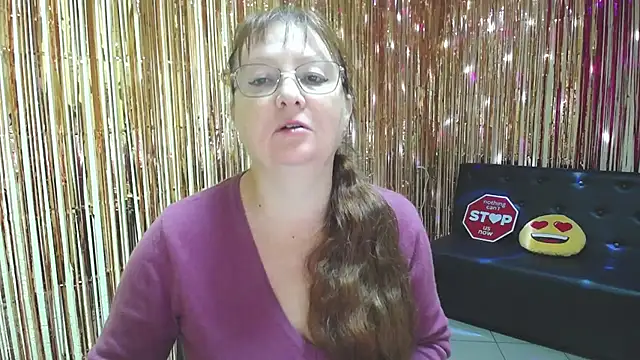 VanessaHotts online show from 1, 10, 2025