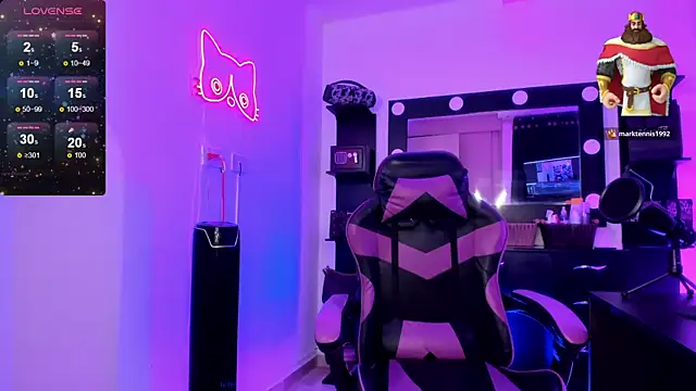 miss kitty online show from 15, 4, 2026