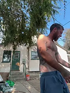 Snapshot of mandjpuff2 chatting on 17, 10, 2025 mandjpuff2 online show from 17, 10, 2025