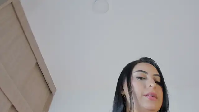 Snapshot of Kattycollinss1 chatting on 4, 10, 2025 Kattycollinss1 online show from 4, 10, 2025