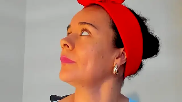 Snapshot of Sami_Hotie1 chatting on 19, 9, 2025 Sami Hotie1 online show from 19, 9, 2025