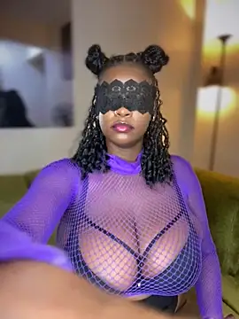 Snapshot of Sexy_panda69 chatting on 17, 5, 2026 Sexy panda69 online show from 17, 5, 2026