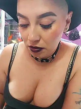 TamySweetness online show from 1, 3, 2025