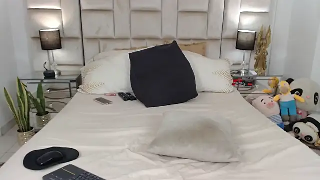 JesicaTaylorxx online show from 28, 1, 2025