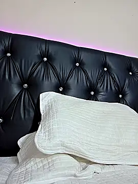 mathew vidal1 online show from 5, 1, 2026