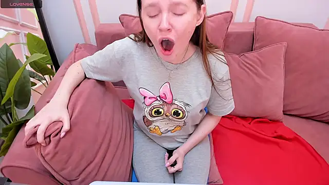 JannaVerdi  online show from 7, 2, 2025