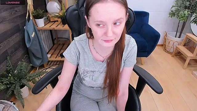 JannaVerdi  online show from 17, 3, 2025