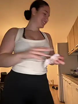 moniqque online show from 8, 9, 2025