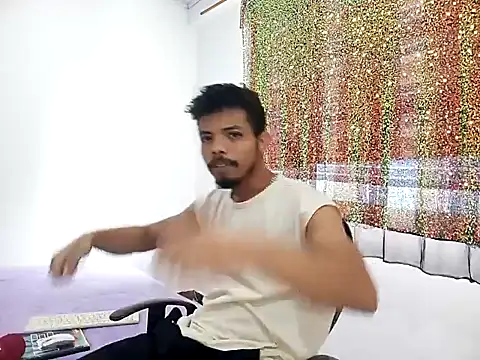 danidiazto2023 online show from 11, 2, 2025