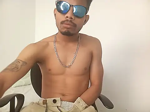 danidiazto2023 online show from 3, 3, 2025