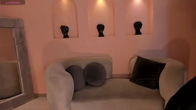 Snapshot of BiancaPierce chatting on 5, 2, 2026 BiancaPierce online show from 5, 2, 2026