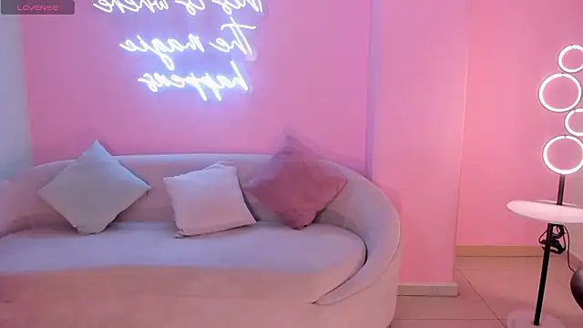 Snapshot of BiancaPierce chatting on 3, 3, 2026 BiancaPierce online show from 3, 3, 2026