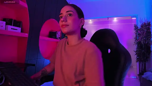 LucianaCarter online show from 25, 10, 2025