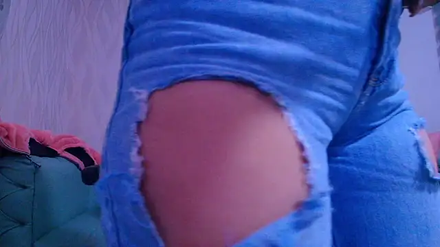 emyli sam online show from 15, 1, 2025