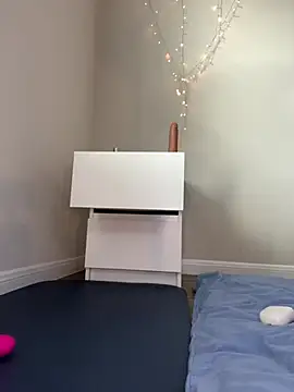 Natur4lBeautyb33 online show from 8, 3, 2025