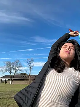 Natur4lBeautyb33 online show from 12, 1, 2026