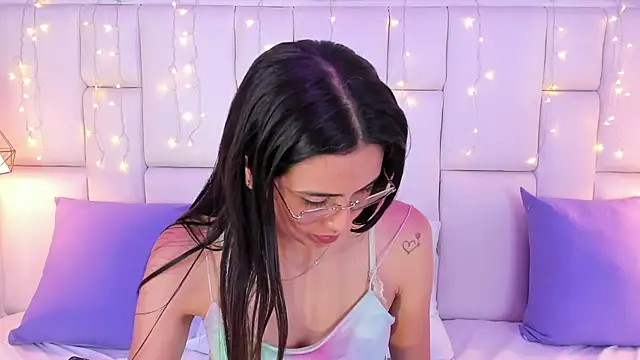 Snapshot of SarahSophia_ chatting on 15, 1, 2025 SarahSophia online show from 15, 1, 2025