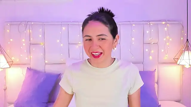 Snapshot of SarahSophia_ chatting on 12, 2, 2025 SarahSophia online show from 12, 2, 2025