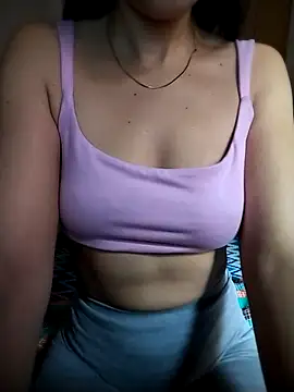 LissaThompsom online show from 18, 9, 2025