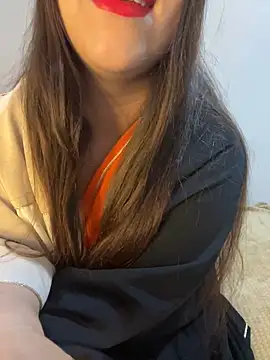 Mayacrayzi online show from 3, 2, 2025