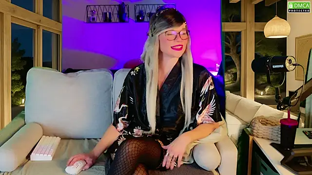 Snapshot of Kittychatte chatting on 9, 10, 2025 Kittychatte online show from 9, 10, 2025