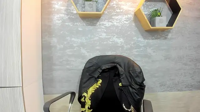 Snapshot of Mhelanny2 chatting on 26, 4, 2026 Mhelanny2 online show from 26, 4, 2026
