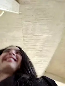 Sam Sara online show from 11, 4, 2026