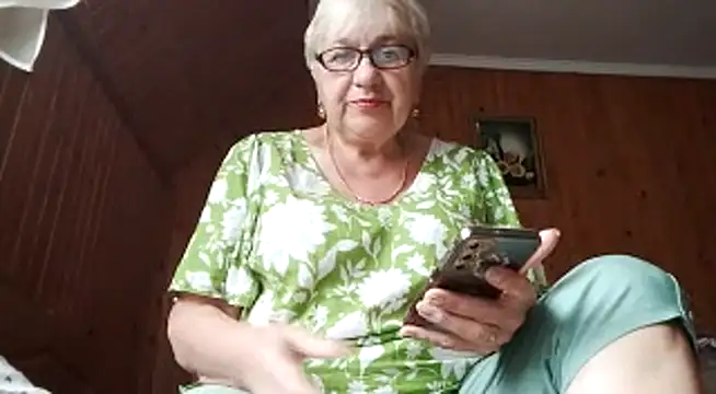 Snapshot of SweetCherry27 chatting on 3, 7, 2026 SweetCherry27 online show from 3, 7, 2026