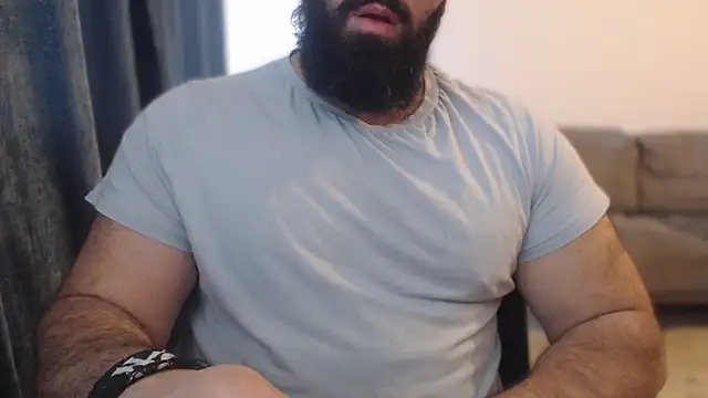 hugemachohandsome online show from 23, 11, 2025