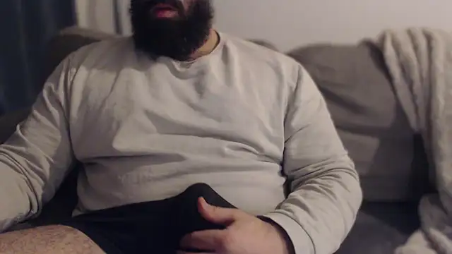 hugemachohandsome online show from 22, 12, 2025