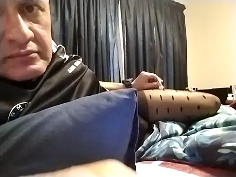 Snapshot of MattBratt chatting on 30, 5, 2026 MattBratt online show from 30, 5, 2026